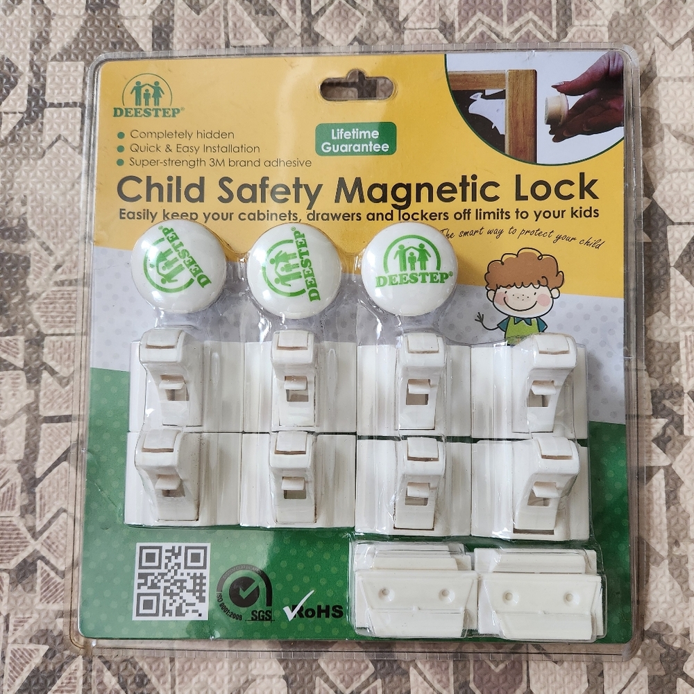 NWT Deestep Child Safety Magnetic Lock